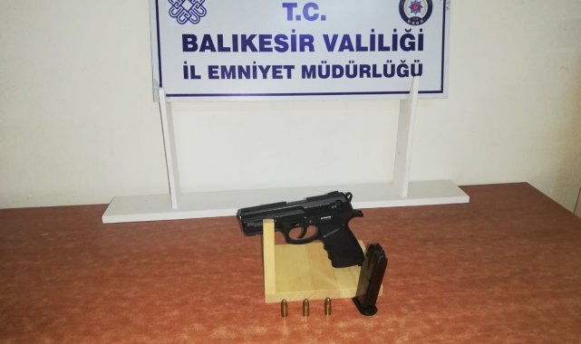 Balıkesir'de polis 28 aranan şahsı gözaltına aldı