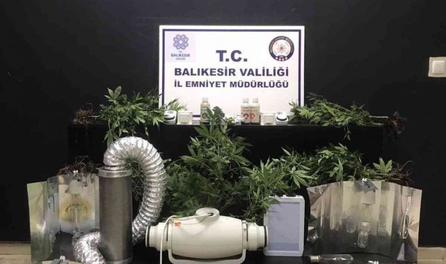 Balıkesir&#039;de uyuşturucu operasyonu: 21 gözaltı