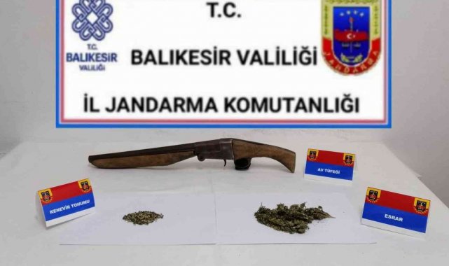 Balıkesir'de uyuşturucu operasyonu: 5 gözaltı