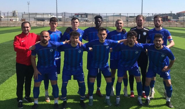 Bartın Üniversitesi futbolda ikincilik kupasının sahibi oldu