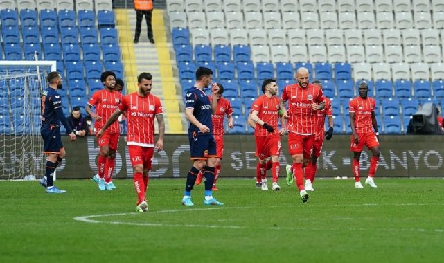 Başakşehir, Antalyaspor'a 6 buçuk yıl sonra kaybetti