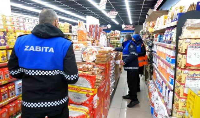 Başiskele'de marketler denetlendi