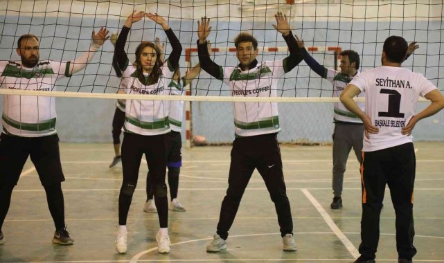 Başkale'de 'Kurumlar Arası Voleybol Turnuvası' başladı