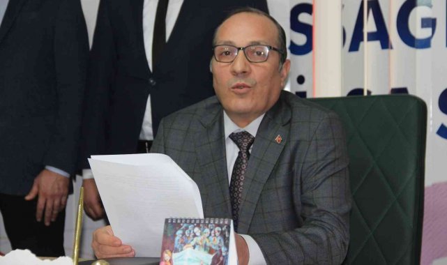 Başkan Akagündüz: &quot;Kadın çalışanlarımızın sorunları çözülmeli&quot;