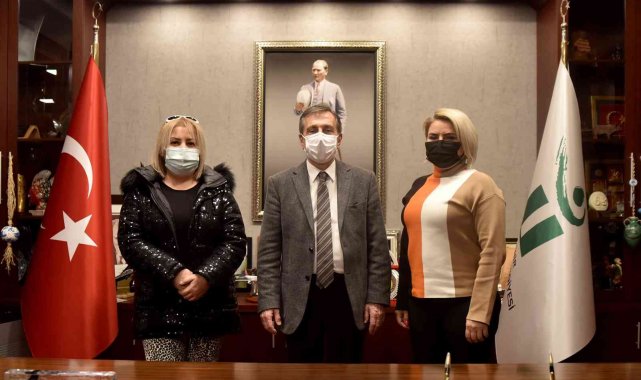 Başkan Ataç: &quot;Bu dünyayı hayvan dostlarımızla paylaşıyoruz&quot;