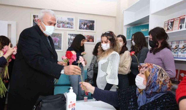 Başkan Atay, kadınlarla bir araya geldi