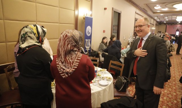 Başkan Bilgin, kadın çalışanlarla bir araya geldi