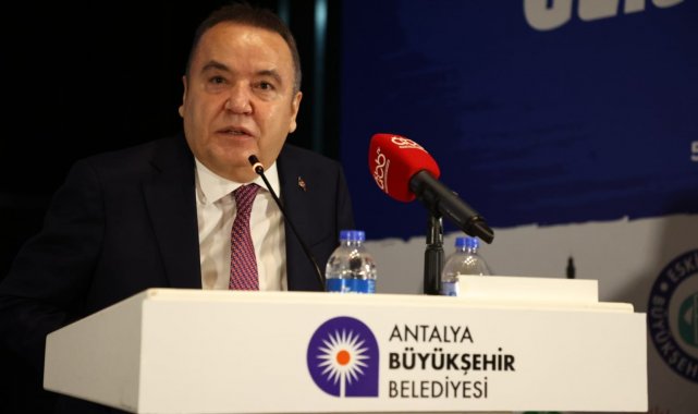 Başkan Böcek: ""Gençlere yönelik projeler üretiyoruz"