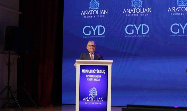 Başkan Büyükkılıç &#039;Akıllı Şehir Kayseri&#039;yi anlattı