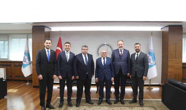 Başkan Büyükkılıç OSB yönetimini kabul etti