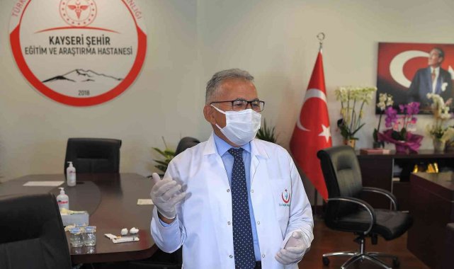Başkan Büyükkılıç: "Sağlık çalışanları insanlık için birer kahramandır"