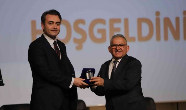 Başkan Büyükkılıç'a Tabipler Odası'ndan özel ödül