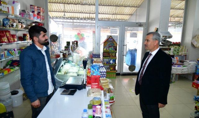 Başkan Çınar, esnaf ve mahalle sakinlerinin talepleri yerinde dinliyor