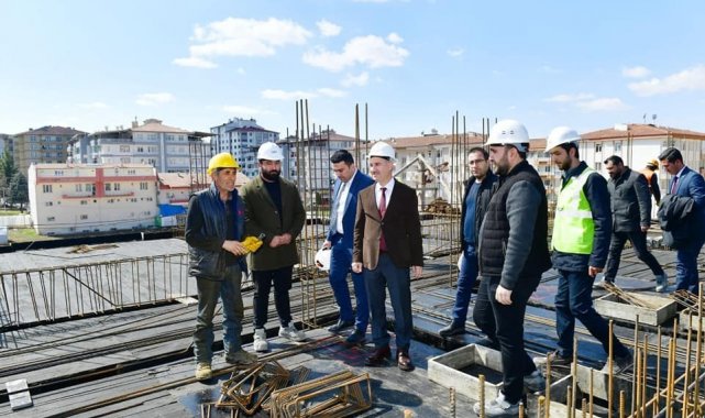 Başkan Çınar, kentsel dönüşüm projesindeki binaları inceledi