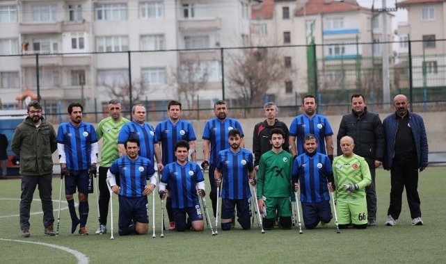 Başkan Çolakbayrakdar ampute takımının maçını izledi