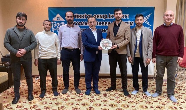 Başkan Dağtekin TÜGVA'da gençlerle buluştu