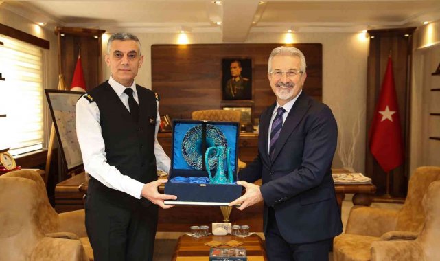 Başkan Erdem'den, Yalçınkaya'ya nezaket ziyareti