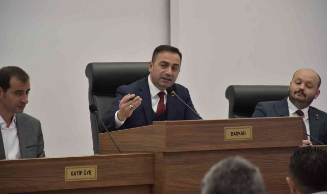 Başkan Erdoğan: "Neden rahatsızsınız, Biga'ya iş yapmamızdan mı?"