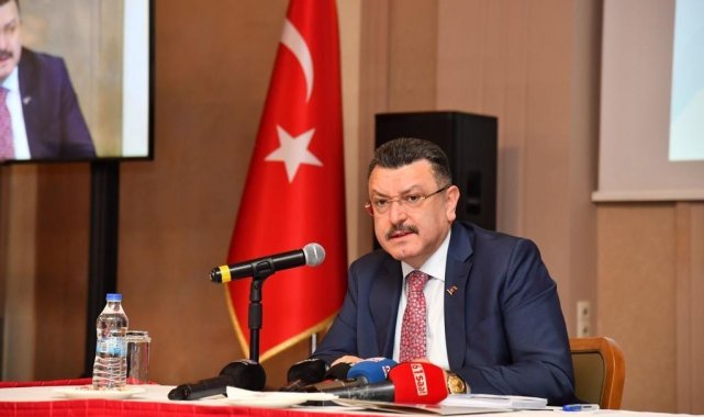 Başkan Genç'ten Reşadiye Kavşağı ve Boztepe viyadükleri için özeleştiri