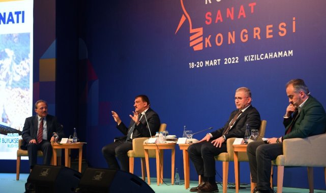 Başkan Gürkan: &quot;Belediye başkanları olarak şehirlerimizi aşkla gülistan yapmaya çalışıyoruz&quot;