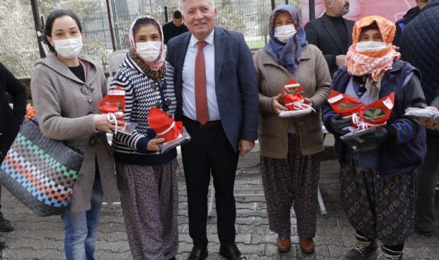 Başkan Kepenek kadınları yanında olmaya devam ediyor
