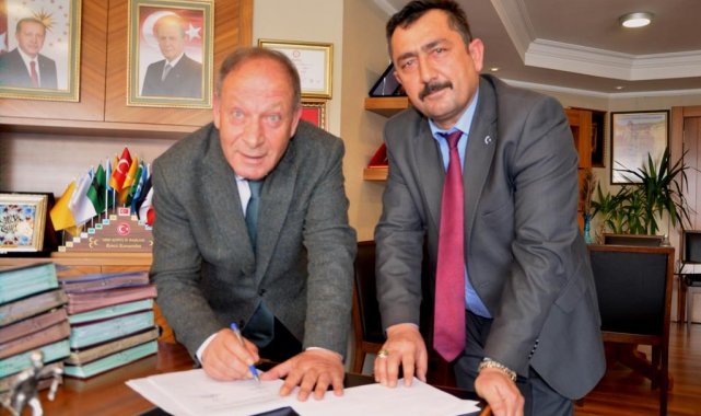 Başkan Oprukçu sendika ile imzaları attı