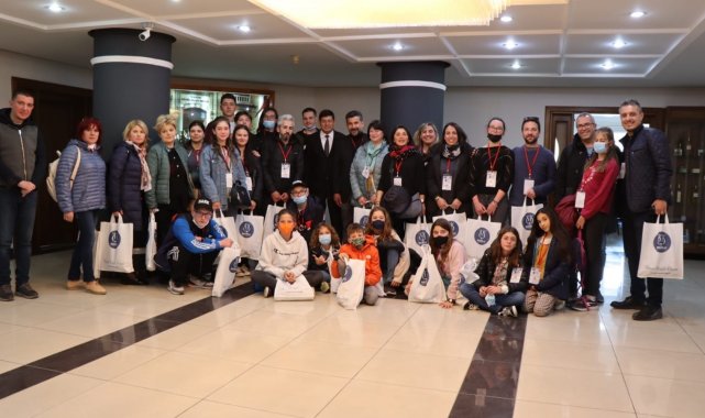 Başkan Özcan Erasmus öğrencilerini makamında ağırlandı