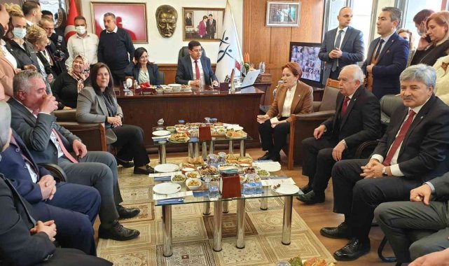 Başkan Özcan, İYİ Parti Genel Başkanı Akşener'i ağırladı