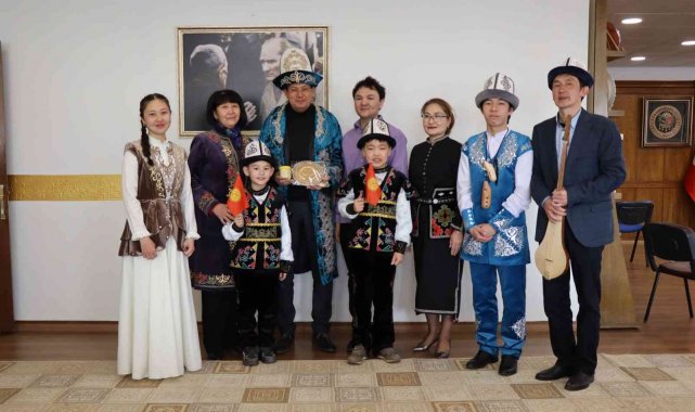 Başkan Özcan, misafirlerini ağırladı