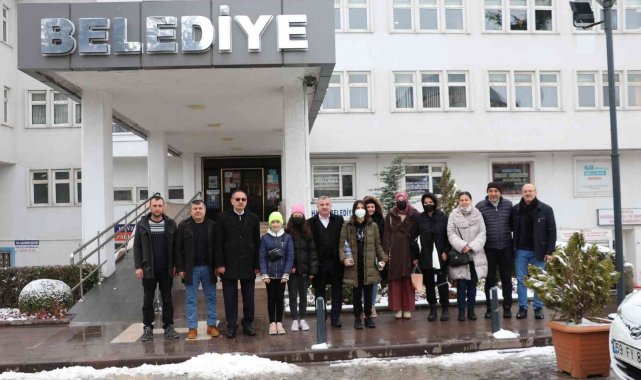 Başkan Özdemir, genç karatecileri yolcu etti