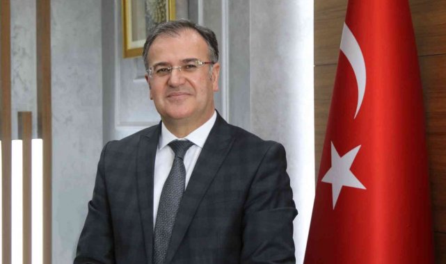 Başkan Özdoğan: &quot;Vatan sevgisinin dünyaya gösterildiği bir destandır Çanakkale&quot;