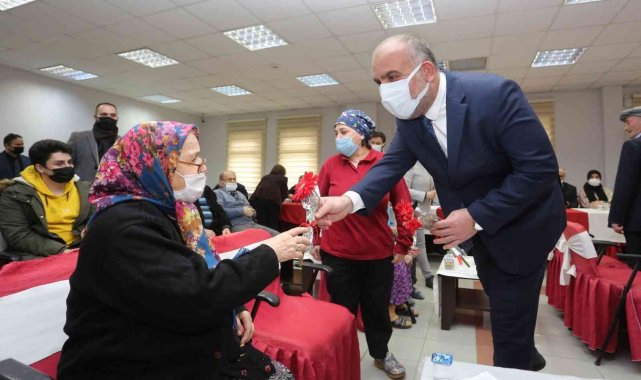 Başkan Sandıkçı: &quot;Yaşlılara saygı bir gün değil, bir ömür olmalı&quot;
