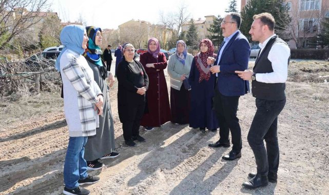 Başkan Savran ev ziyaretlerine devam ediyor