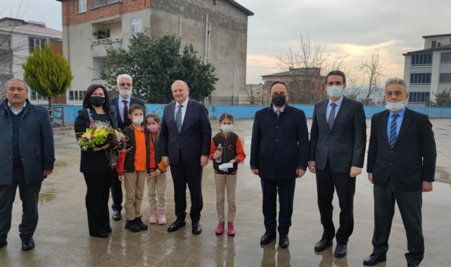 Başkan Tavlı okul ziyaretlerini sürdürüyor