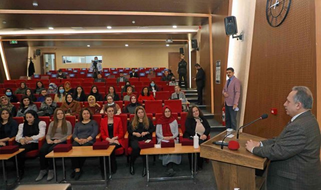 Başkan Yalçın kadın personelle buluştu