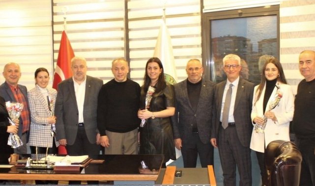 Başkan Yılmaz, kadın personelin gününü kutladı