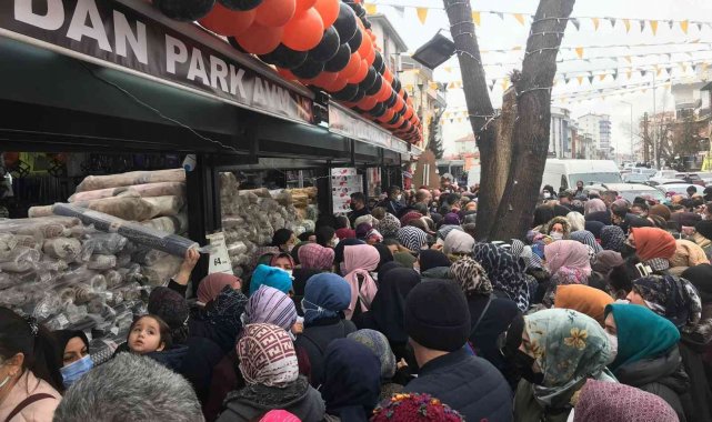 Başkent&#039;te AVM açılışında izdiham