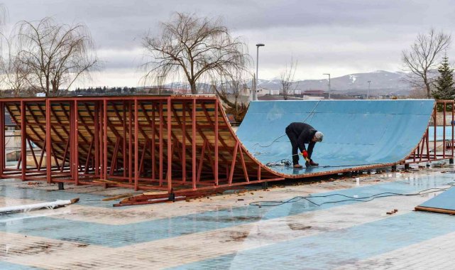 Başkent'te kaykay parklarının sayısı çoğalacak