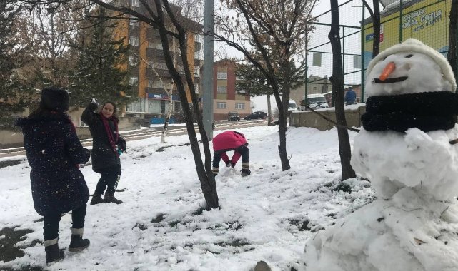 Bayburt&#039;ta eğitime kar tatili