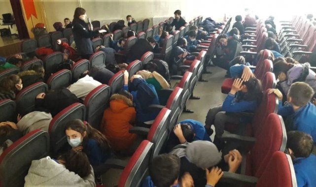 Bayburt&#039;ta gerçeğini aratmayan deprem tatbikatı