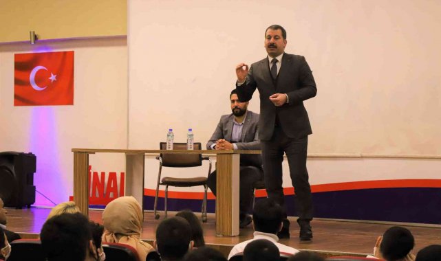 Baydilli tecrübelerini öğrencilerle paylaştı