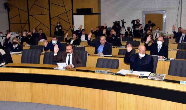 Belediye 11 yıl önce yaptığı binayı yıkacak