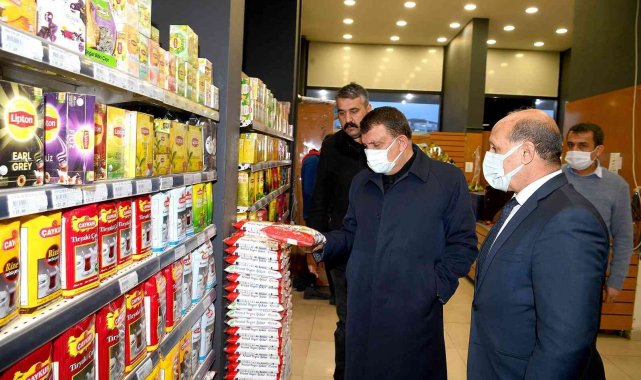 Belediye Başkanı Gürkan, Esenlik Süpermarketleri ziyaret etti