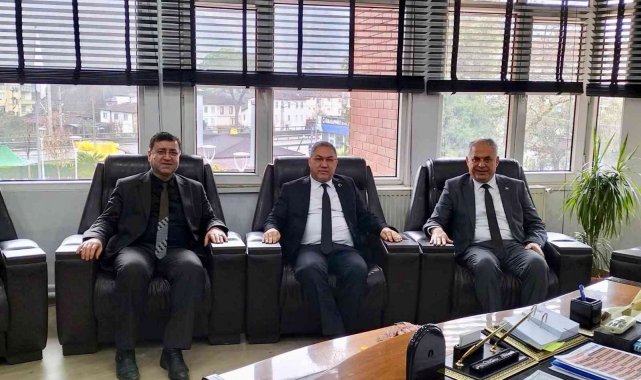 Belediye Başkanı Mustafa Yaman, Serhat Bozkurt&#039;u konuk etti