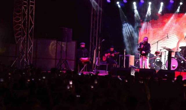 BELPA Buz Pateni Tesisi'nde kışa veda konseri