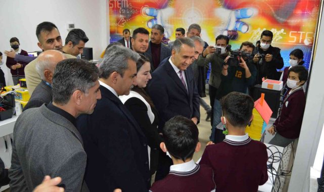 Besni&#039;de robotik kodlama atölyeleri açıldı