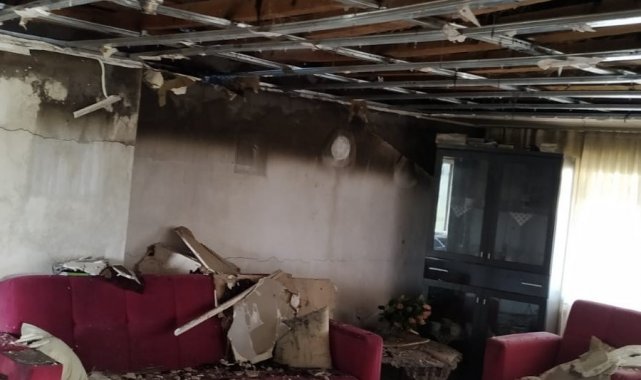 Biga'da üç katlı ev küle döndü