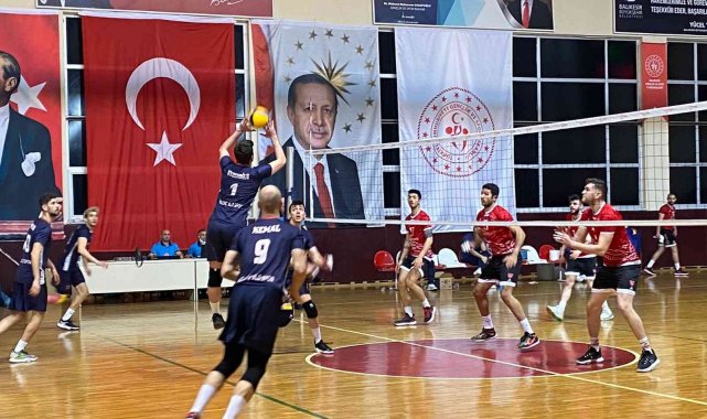 Bigadiç lideri devirdi