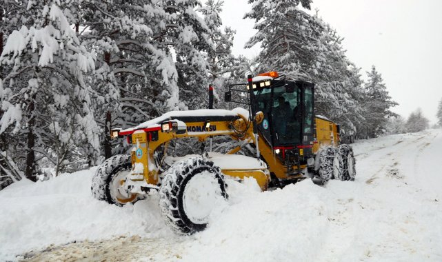 Bilecik&#039;te 18 köy yolu kardan ulaşıma kapandı