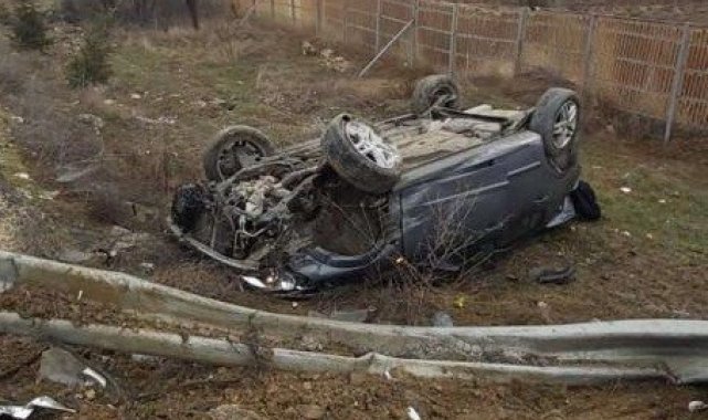 Bilecik&#039;te otomobil şarampole uçtu: 5 yaralı